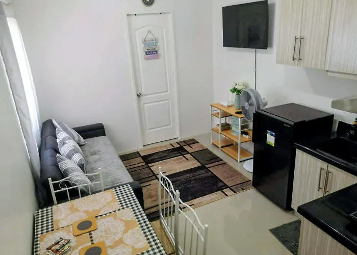 Cozy 1br Almond Drive *